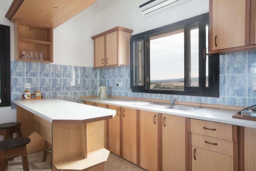 Balci Plaza Hotel And Balci Plaza Guest Bungalows Karpaz Peninsula Selenias Exteriör bild