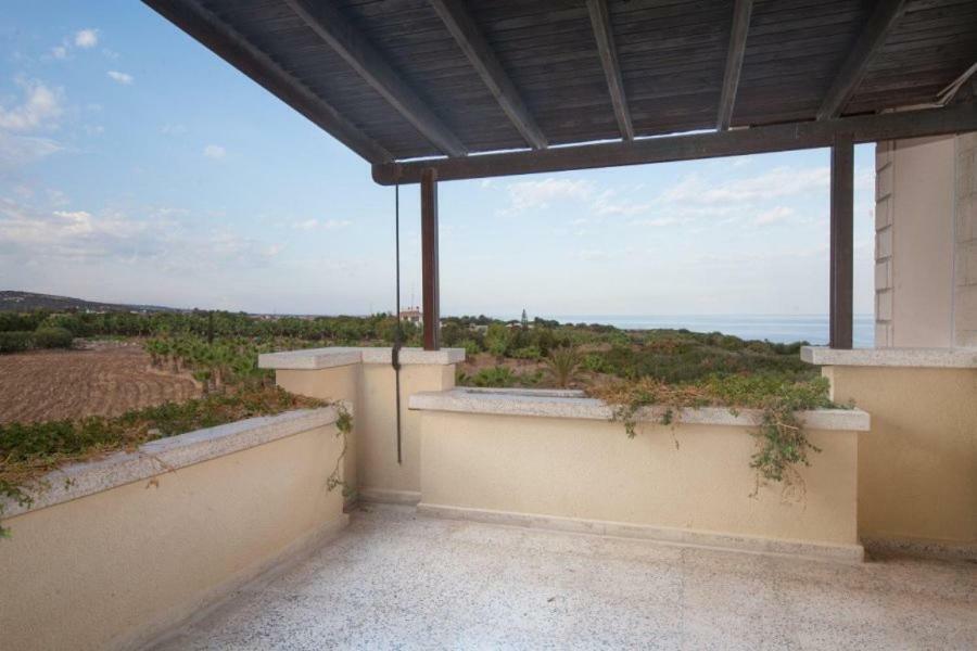 Balci Plaza Hotel And Balci Plaza Guest Bungalows Karpaz Peninsula Selenias Exteriör bild