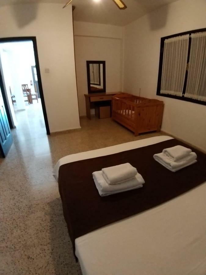 Balci Plaza Hotel And Balci Plaza Guest Bungalows Karpaz Peninsula Selenias Exteriör bild